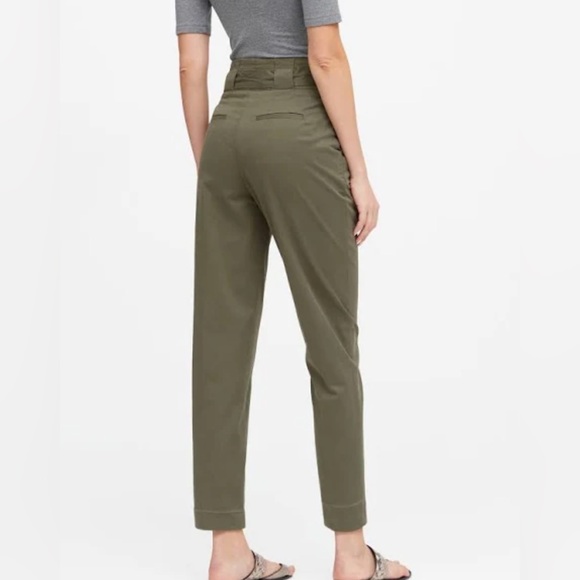 Banana republic High-Rise Tapered Cropped Pant - Picture 2 of 8